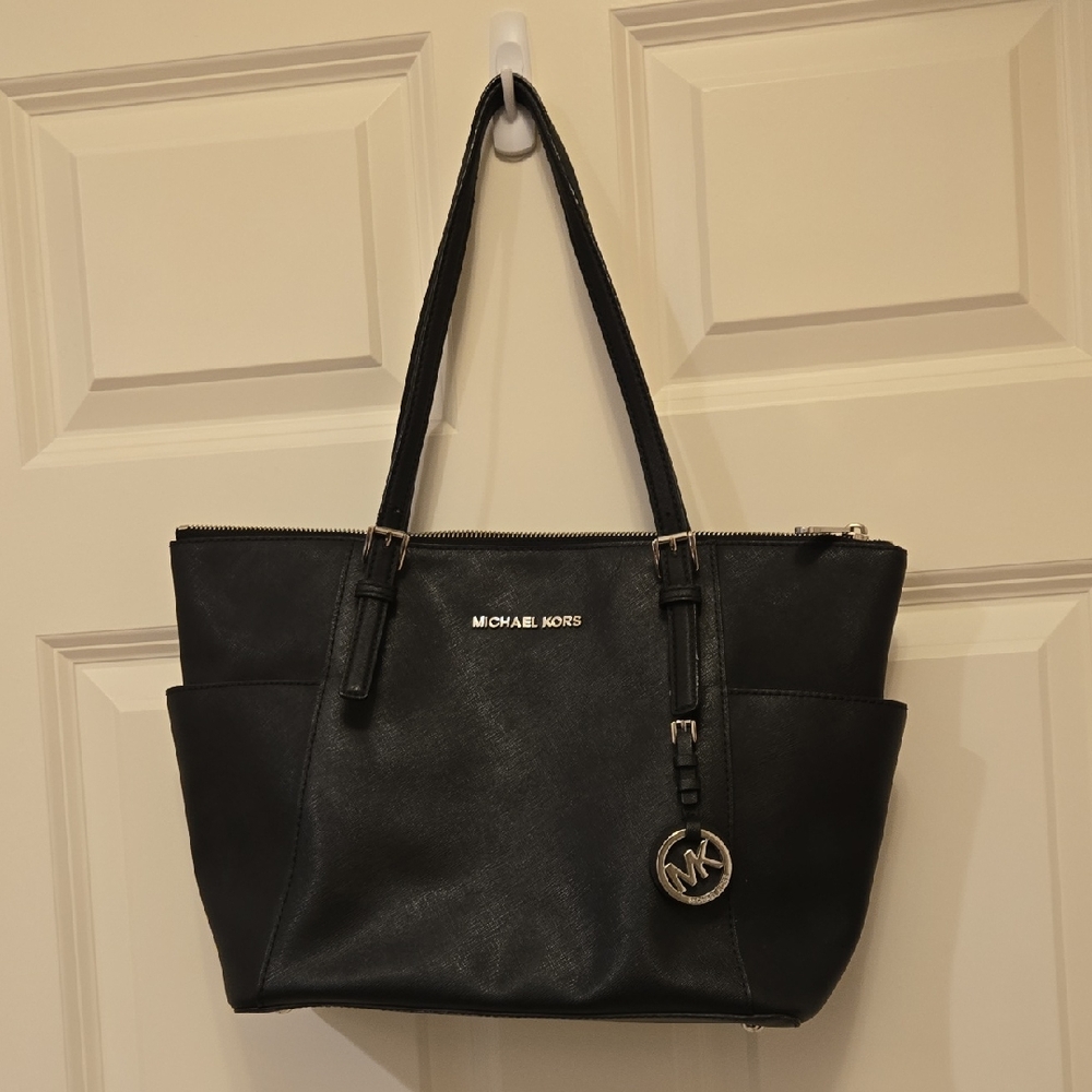 Michael Michael Kors Jet Set Black Tote Bag